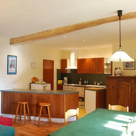 Gîtes Du Château De La Motte Usseau (Vienne)