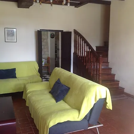 Gîtes Du Château De La Motte Hébergement de vacances Usseau (Vienne)