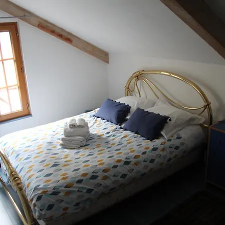 Gîtes Du Château De La Motte * Usseau (Vienne)