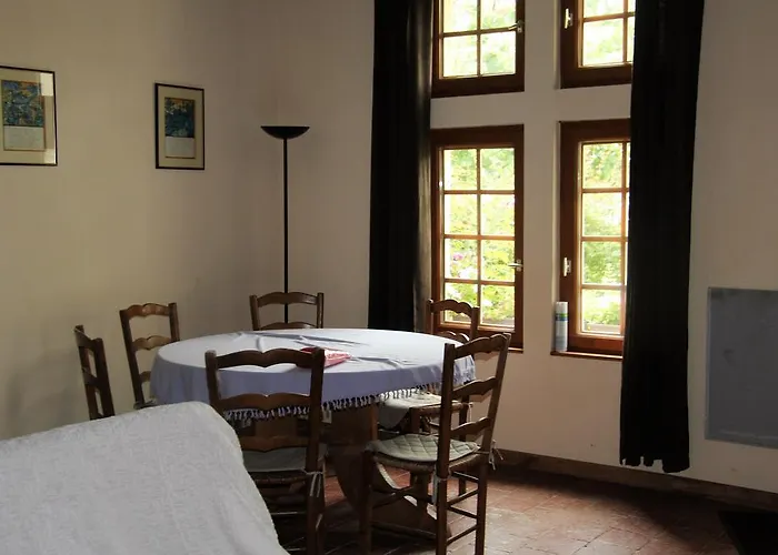 Gites Du Chateau De La Motte * Usseau (Vienne)