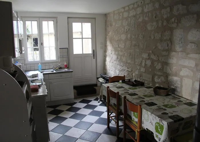 Gites Du Chateau De La Motte Usseau (Vienne)