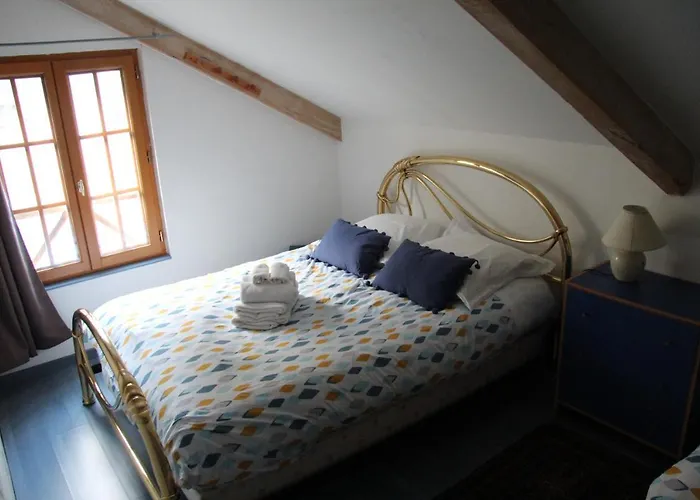 Gites Du Chateau De La Motte * Usseau (Vienne)